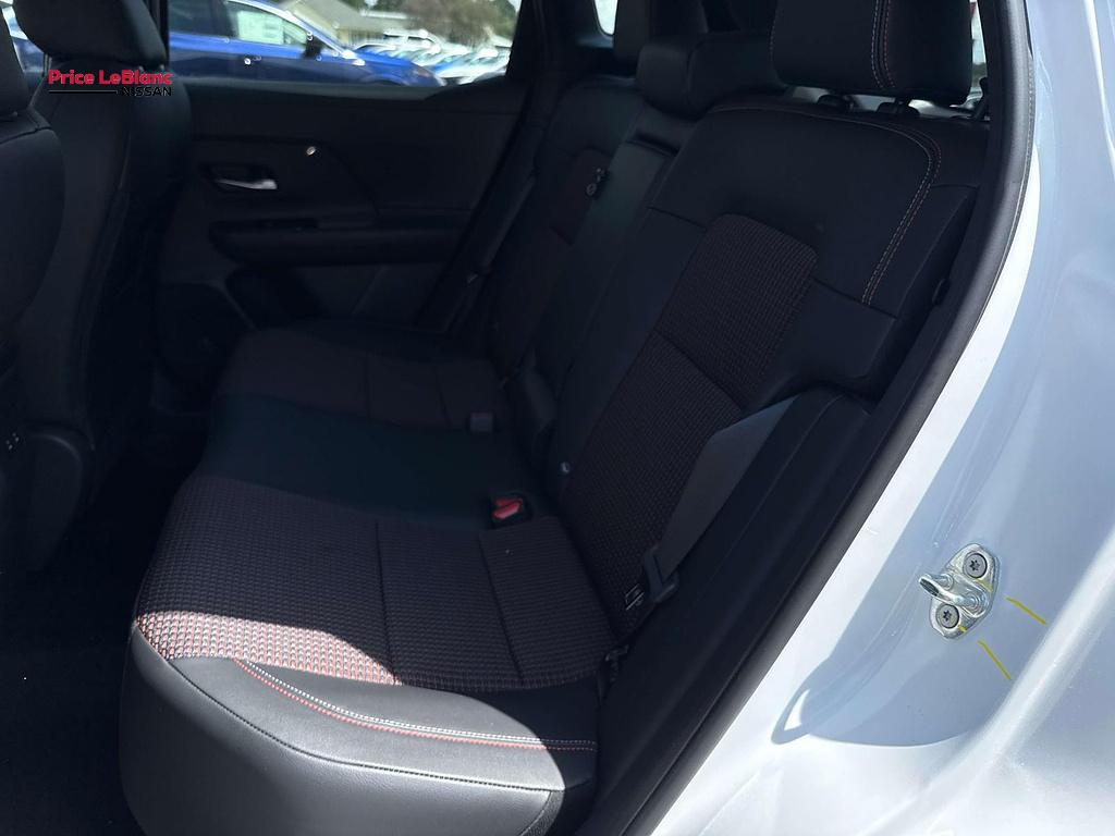 2027 Nissan Kicks SR Aspen White TriCoat/Super Black at Price LeBlanc Nissan