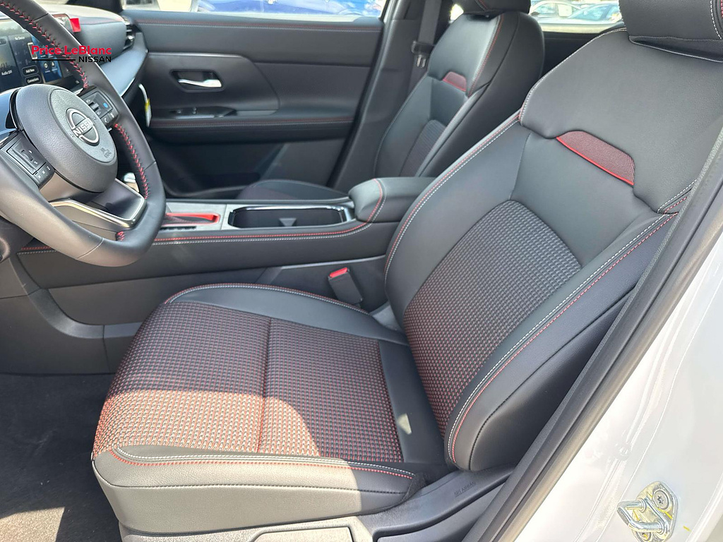 2027 Nissan Kicks SR Aspen White TriCoat/Super Black at Price LeBlanc Nissan
