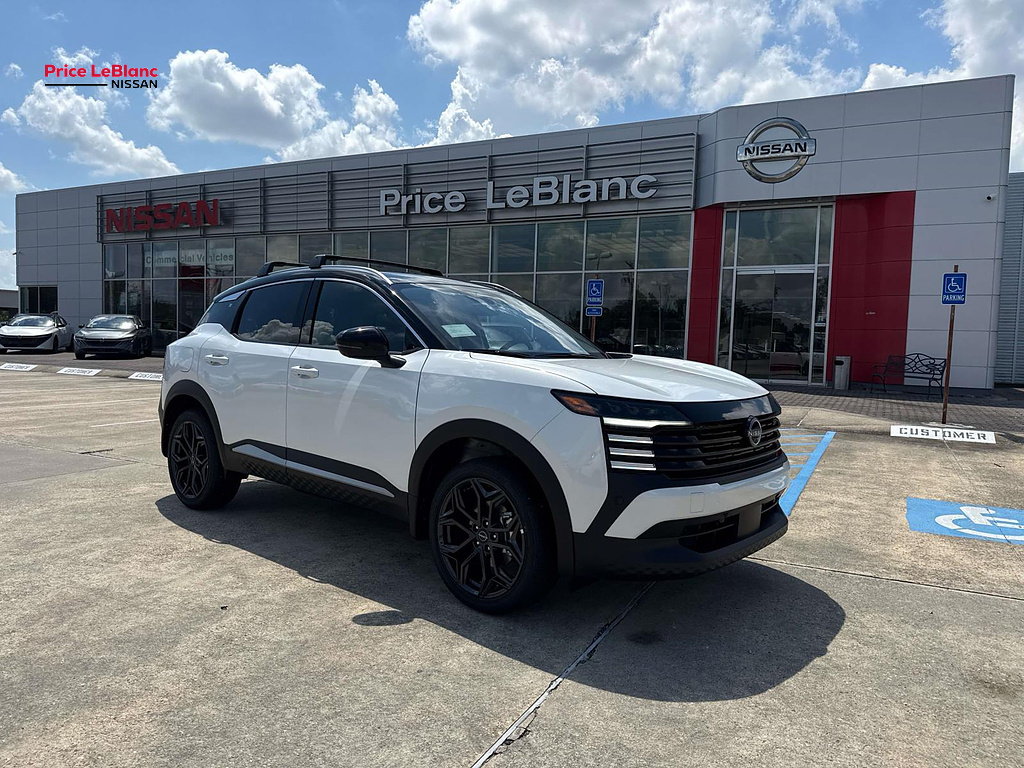 2027 Nissan Kicks SR Aspen White TriCoat/Super Black at Price LeBlanc Nissan