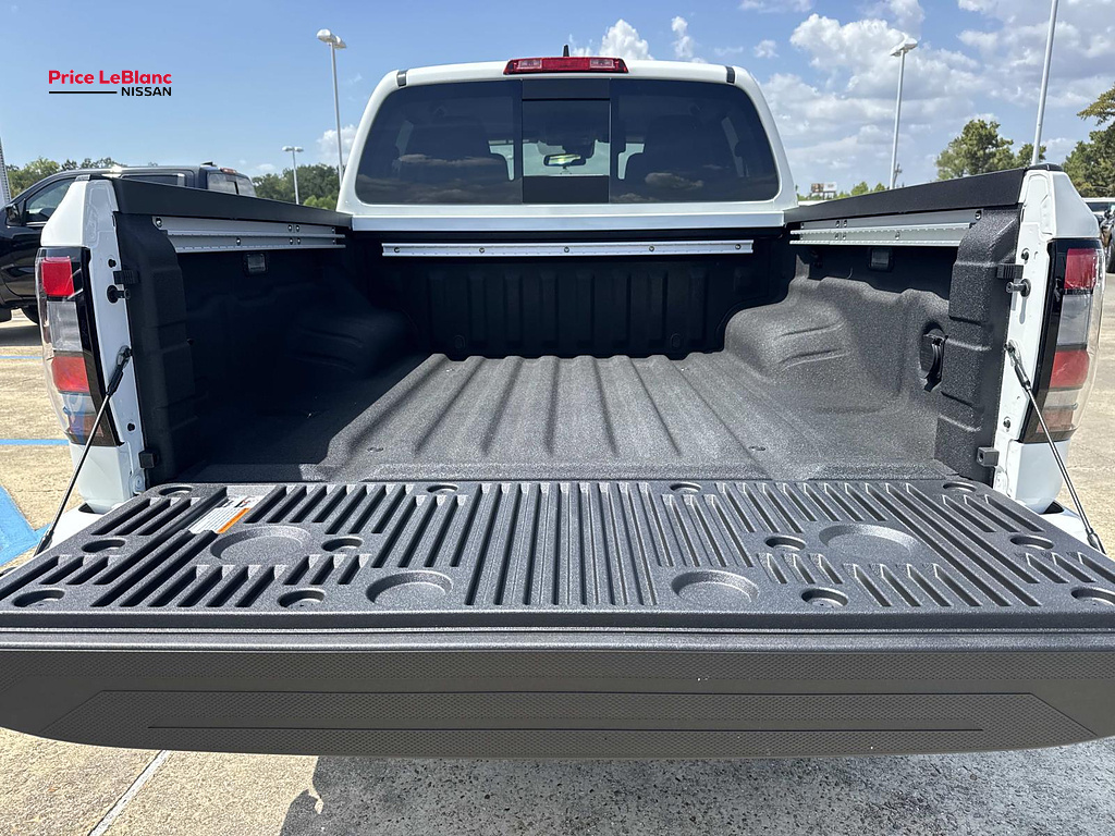 2026 Nissan Frontier Crew Cab SV 4x2 Glacier White at Price LeBlanc Nissan