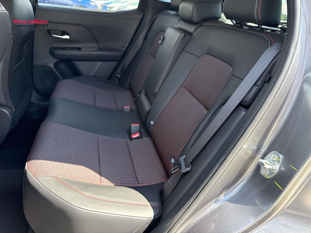2027 Nissan Kicks photo 7 of 18