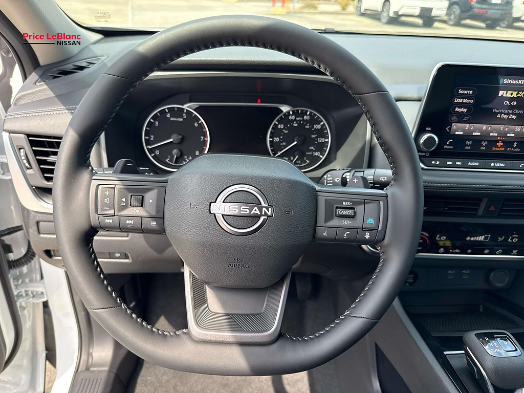 2027 Nissan ROGUE SV Everest White Pearl Tricoat at Royal Nissan