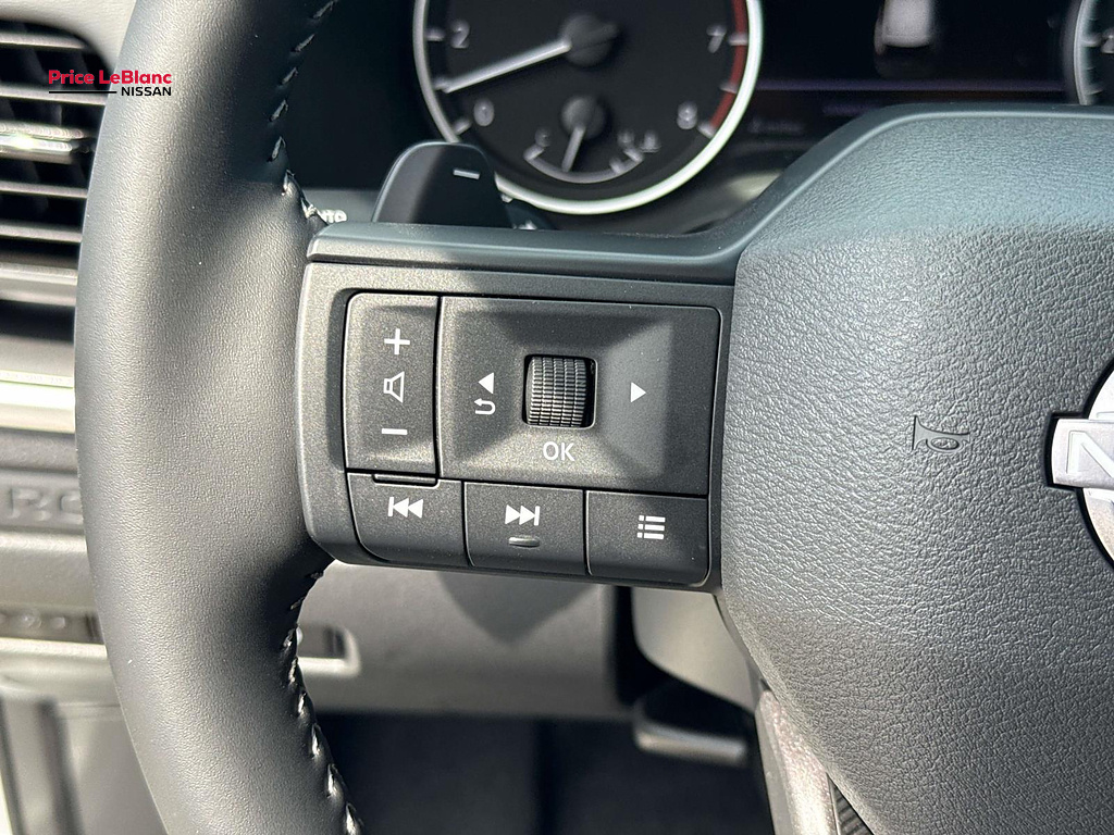 2027 Nissan ROGUE SV Everest White Pearl Tricoat at Royal Nissan