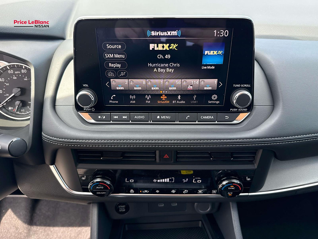 2027 Nissan ROGUE SV Everest White Pearl Tricoat at Royal Nissan