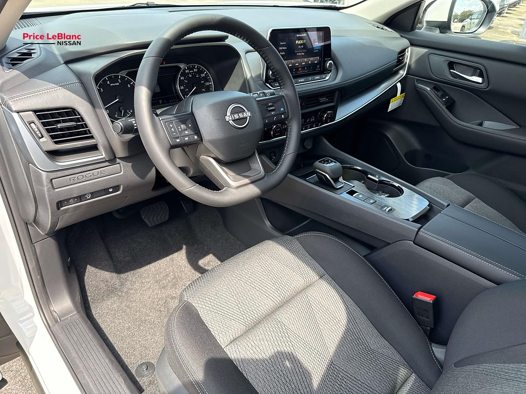 2027 Nissan ROGUE SV Everest White Pearl Tricoat at Royal Nissan