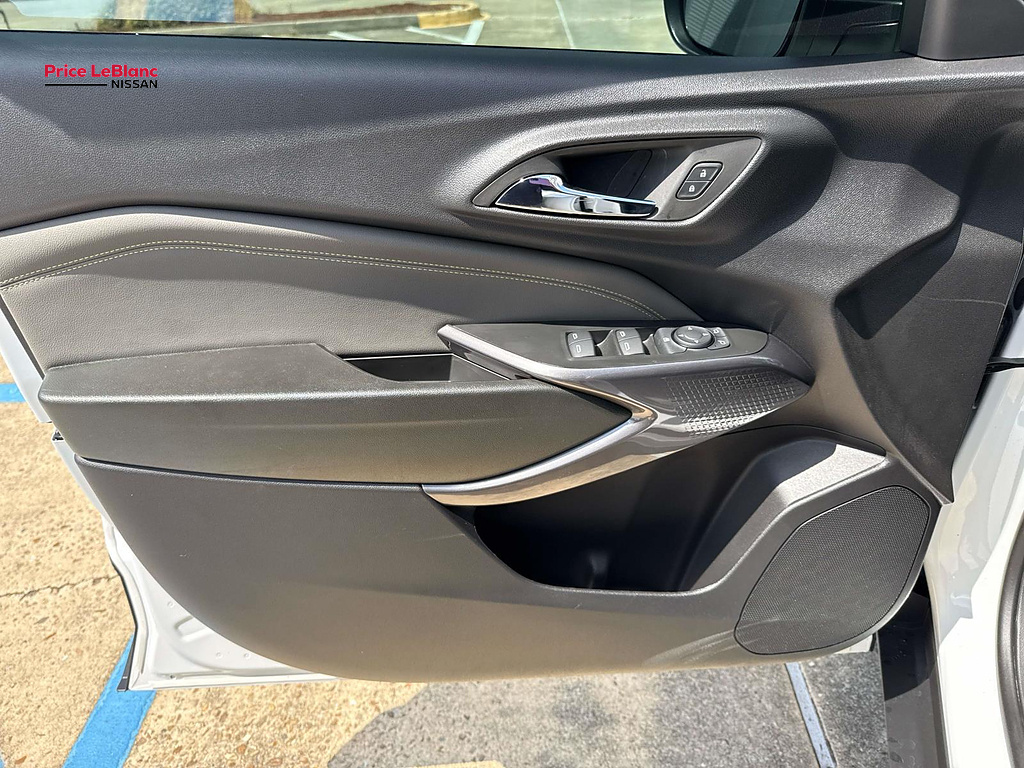 2026 Chevrolet Trax ACTIV WHITE at Team Toyota