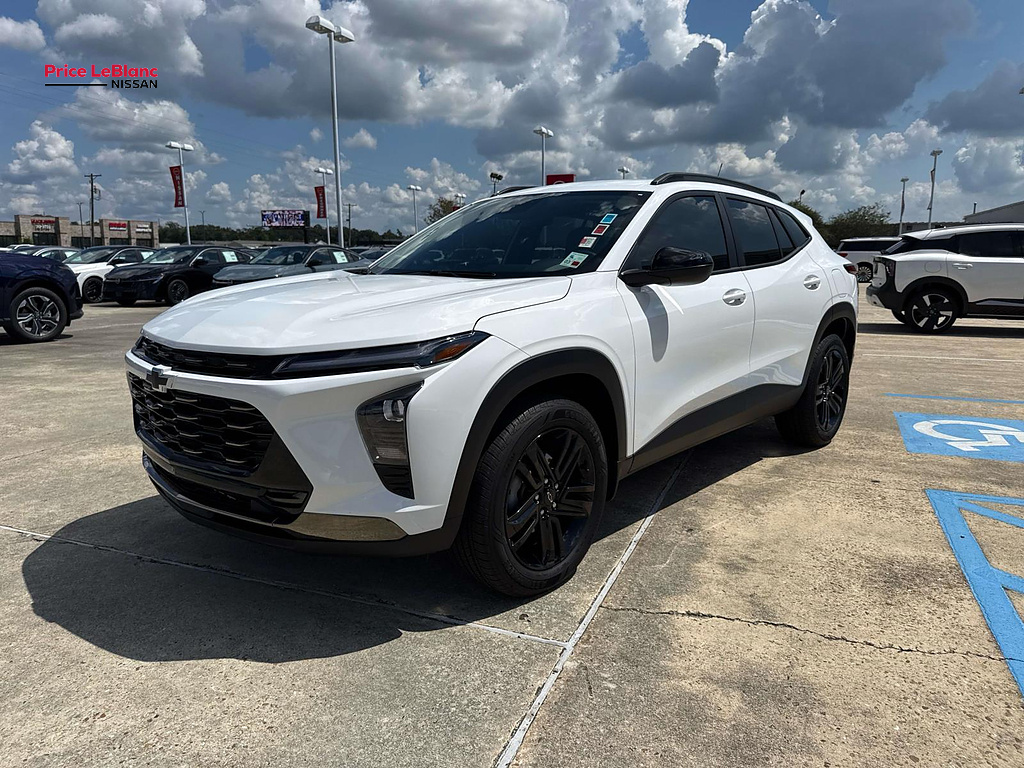 2026 Chevrolet Trax ACTIV WHITE at Team Toyota