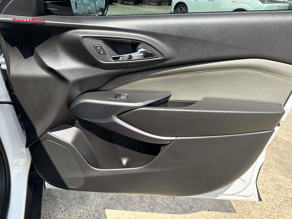 2026 Chevrolet Trax ACTIV WHITE at Team Toyota