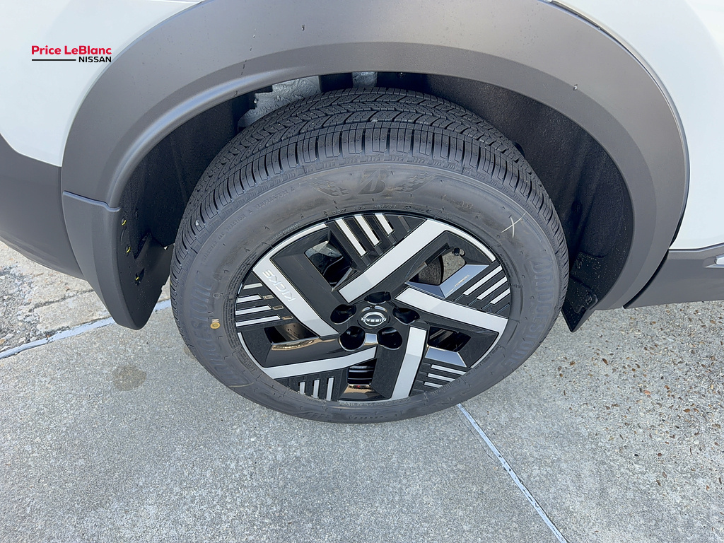 2027 Nissan Kicks photo 9 of 25