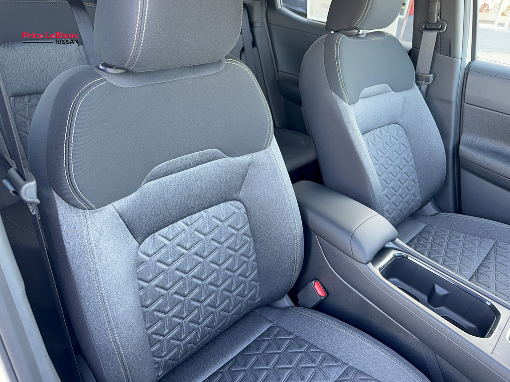 2027 Nissan Kicks photo 12 of 25