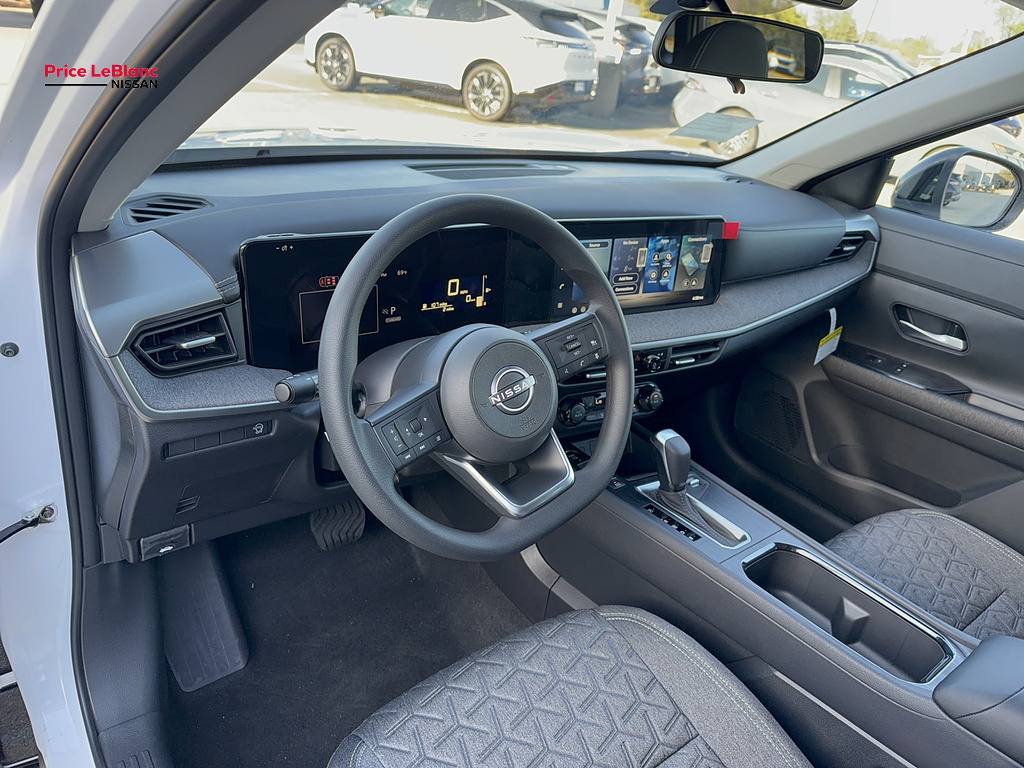2027 Nissan Kicks photo 20 of 25