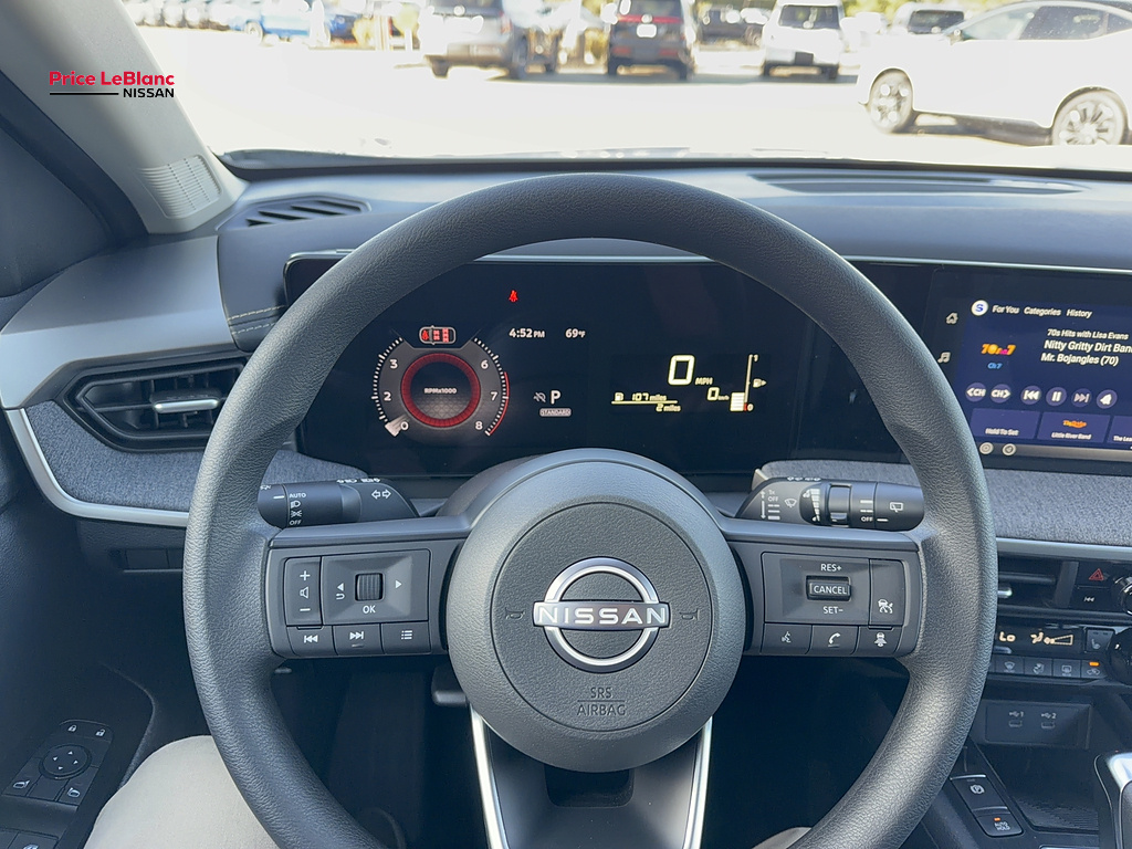 2027 Nissan Kicks photo 25 of 25