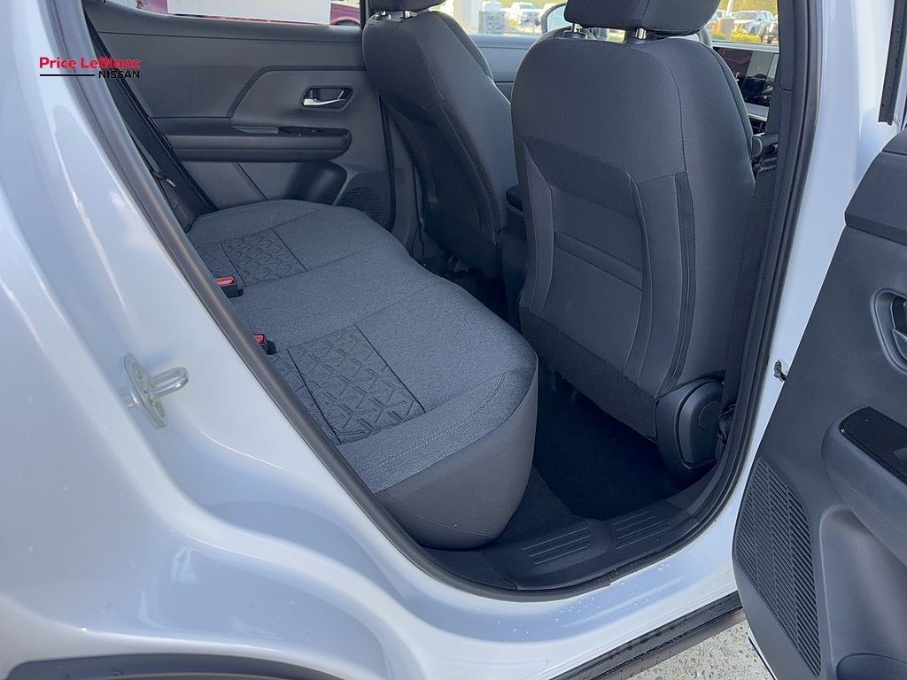 2027 Nissan Kicks photo 15 of 25
