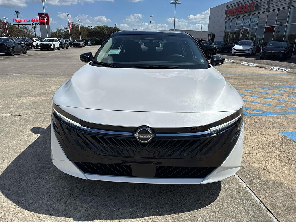 2027 Nissan Sentra photo 2 of 19