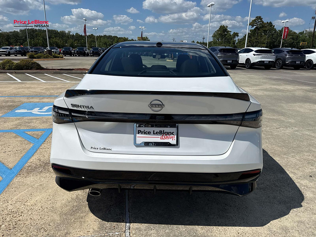 2027 Nissan Sentra photo 6 of 19