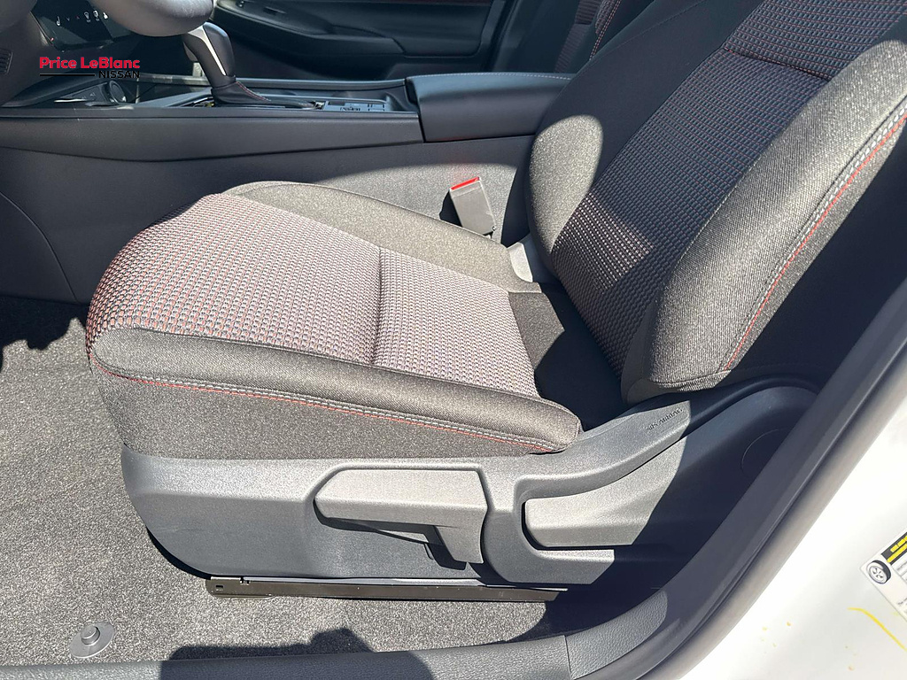 2027 Nissan Sentra photo 10 of 19