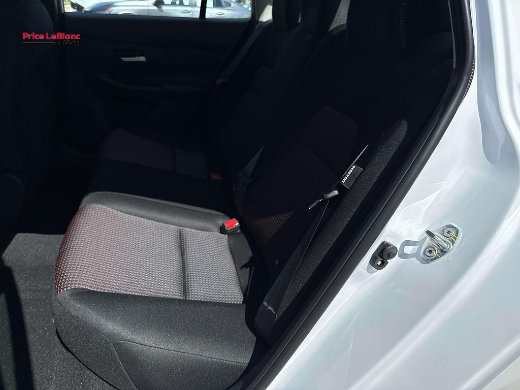2027 Nissan Sentra photo 8 of 19