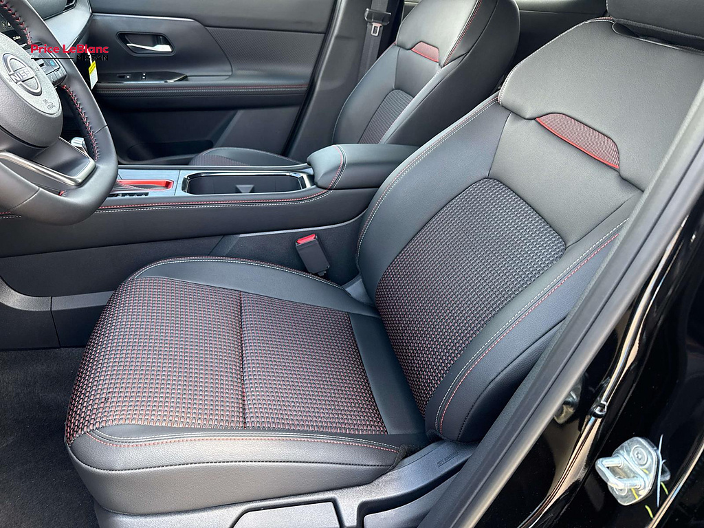 2027 Nissan Kicks SR Super Black at Price LeBlanc Nissan