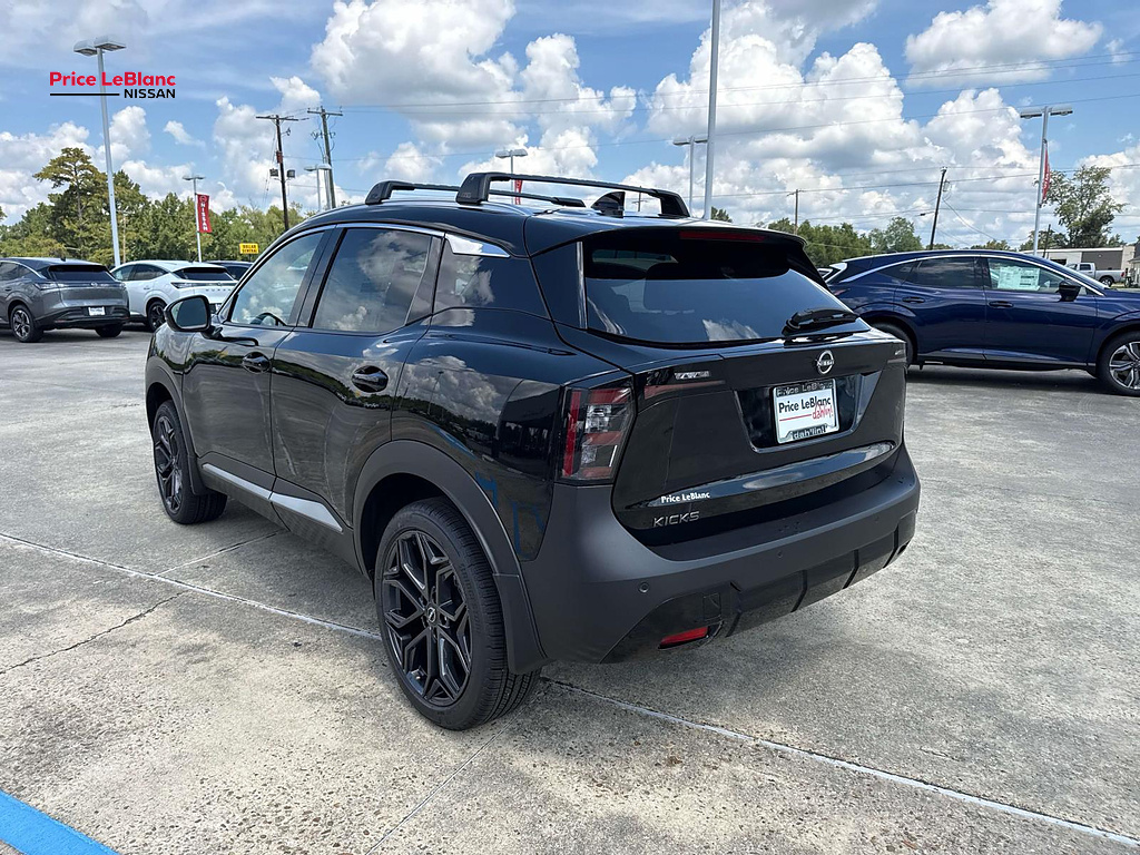 2027 Nissan Kicks SR Super Black at Price LeBlanc Nissan