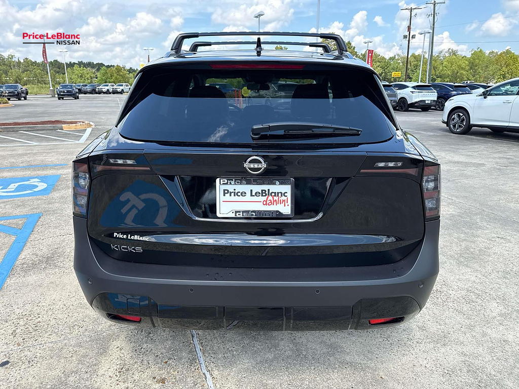 2027 Nissan Kicks SR Super Black at Price LeBlanc Nissan
