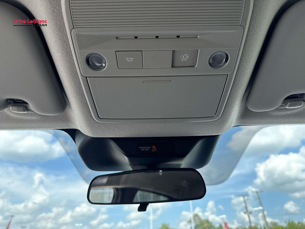 2027 Nissan Kicks SR Super Black at Price LeBlanc Nissan