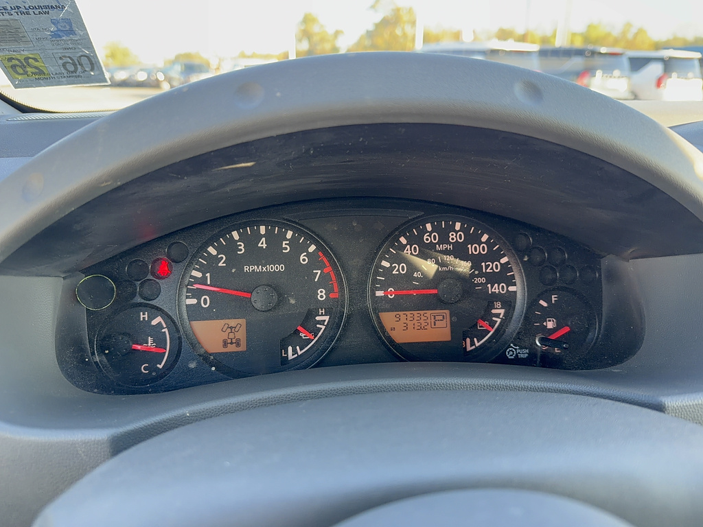 2010 Nissan Frontier photo 24 of 25
