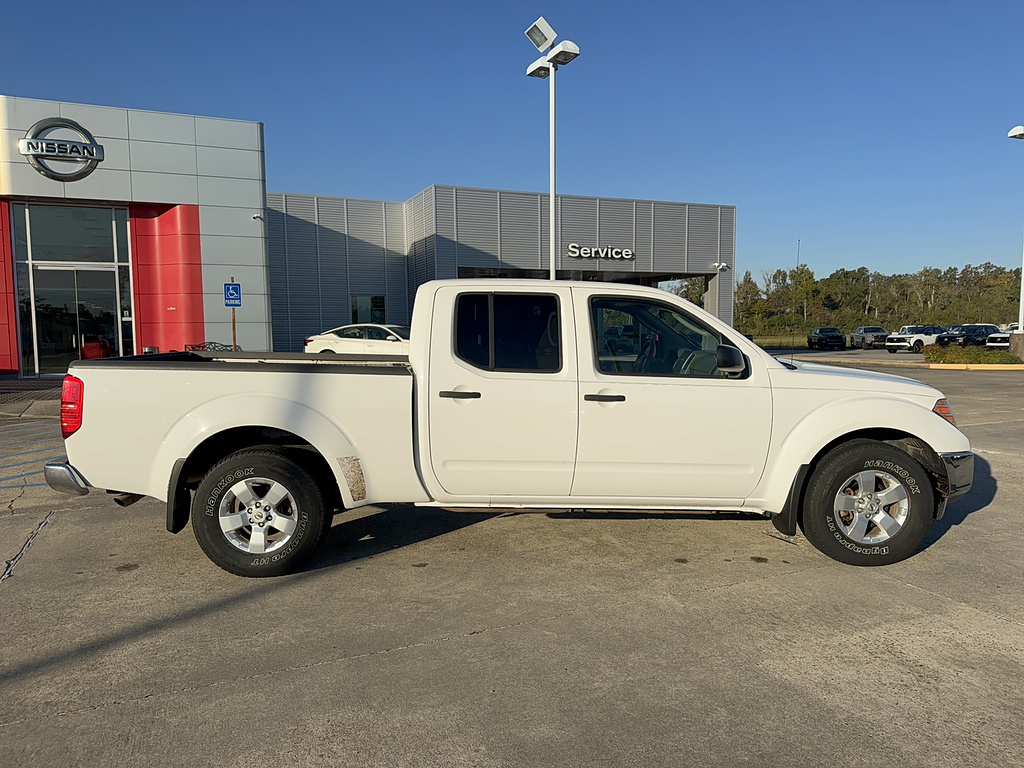 2010 Nissan Frontier photo 8 of 25