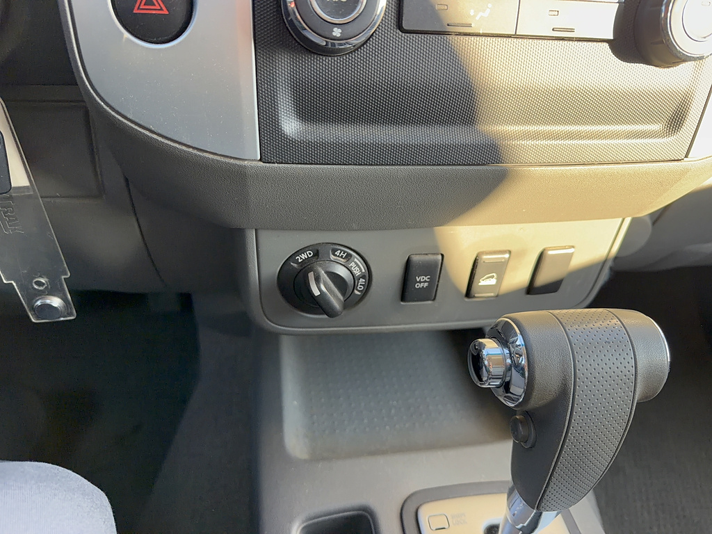 2010 Nissan Frontier photo 25 of 25