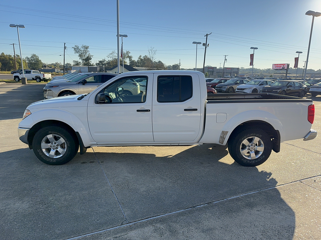 2010 Nissan Frontier photo 5 of 25