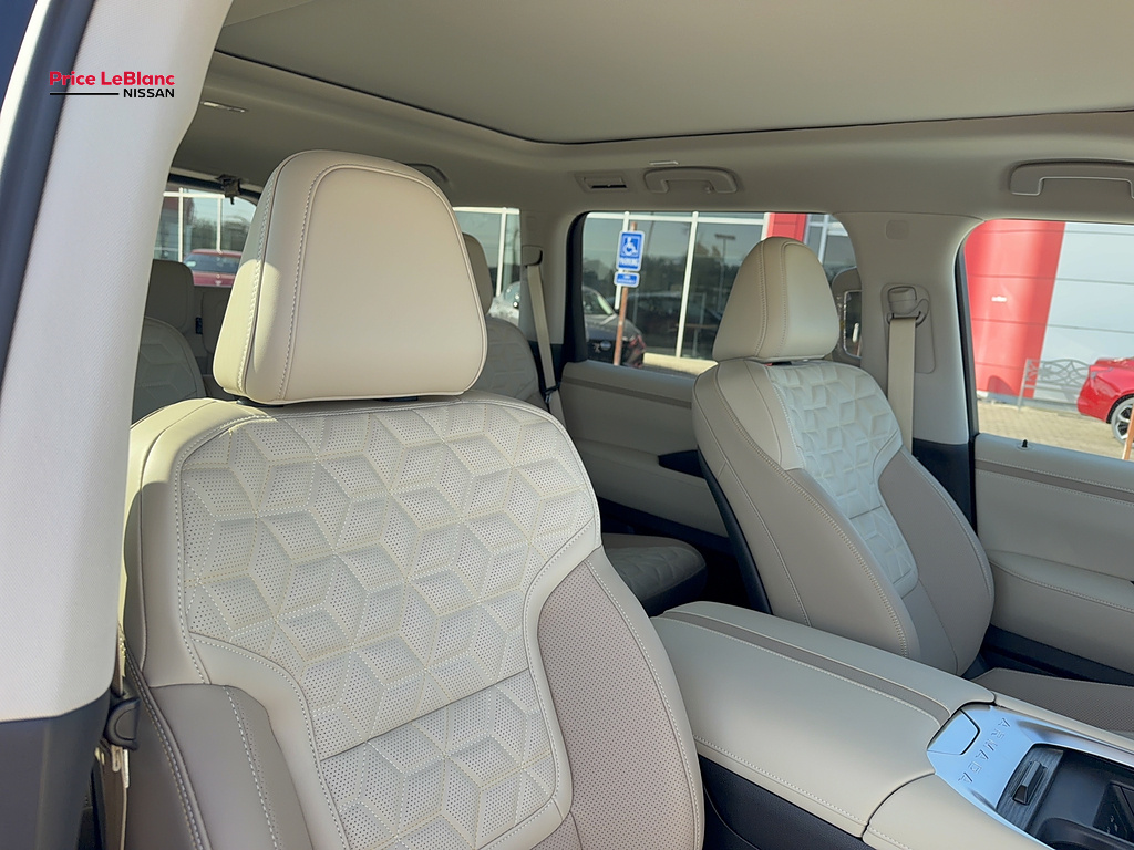 2027 Nissan Armada photo 16 of 34