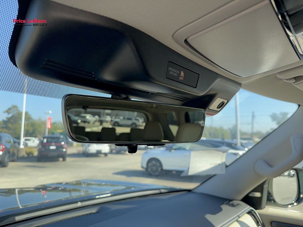 2027 Nissan Armada photo 30 of 34