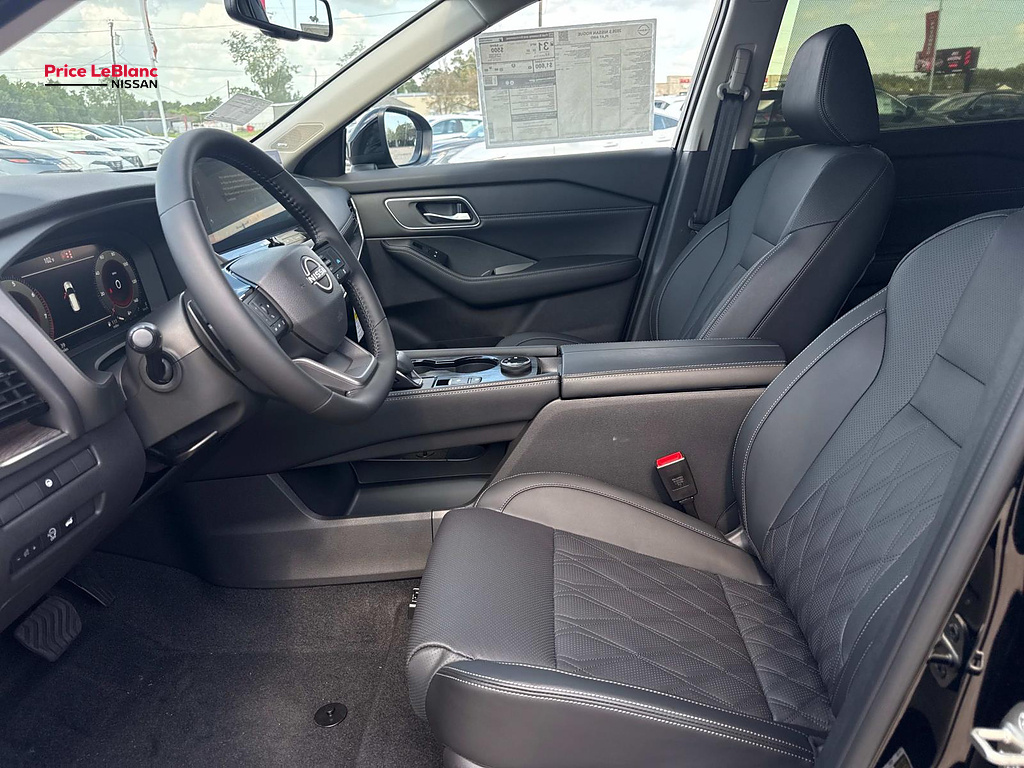 2026 Nissan Rogue Platinum - 8