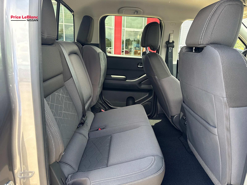 2026 Nissan Frontier SV - 8