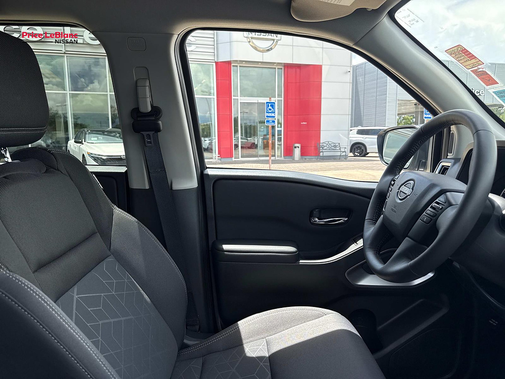 2026 Nissan Frontier SV - 9