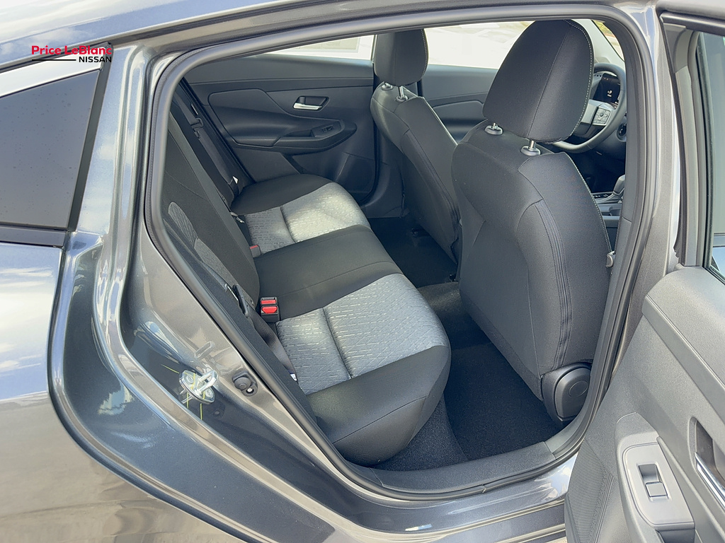 2027 Nissan Sentra photo 11 of 19