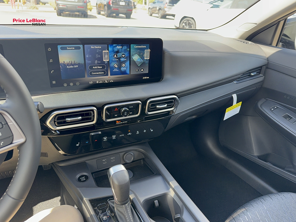 2027 Nissan Sentra photo 17 of 19