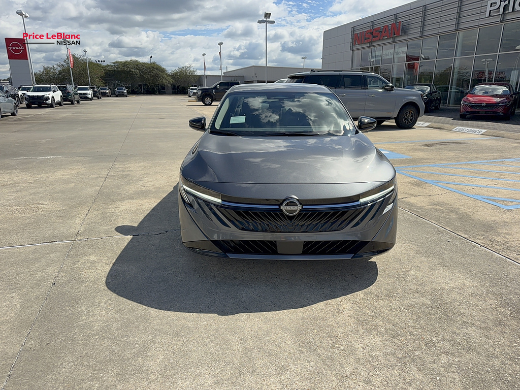 2027 Nissan Sentra photo 3 of 19
