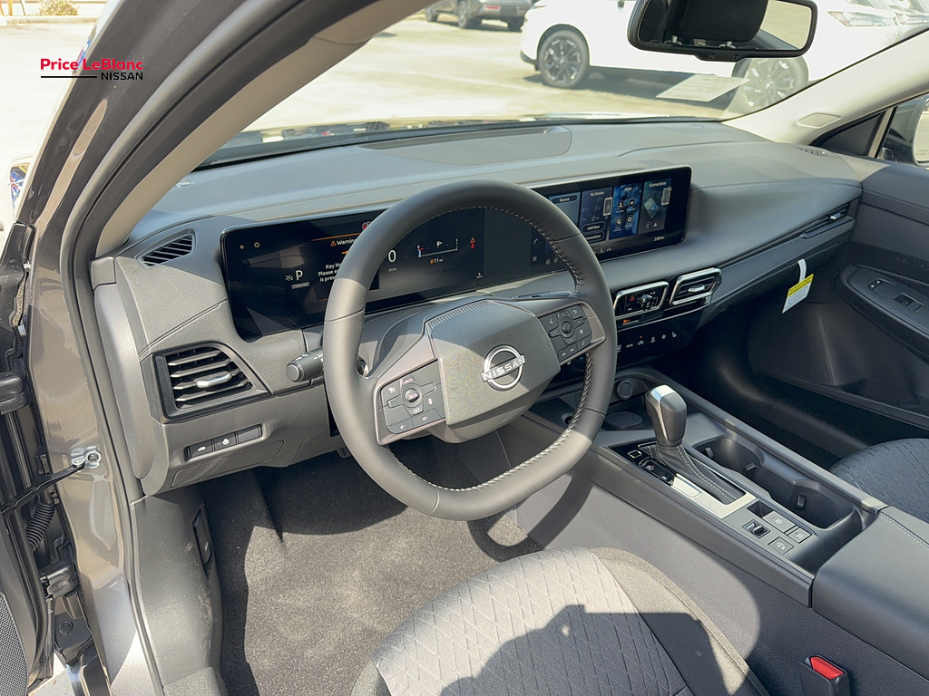 2027 Nissan Sentra photo 15 of 19