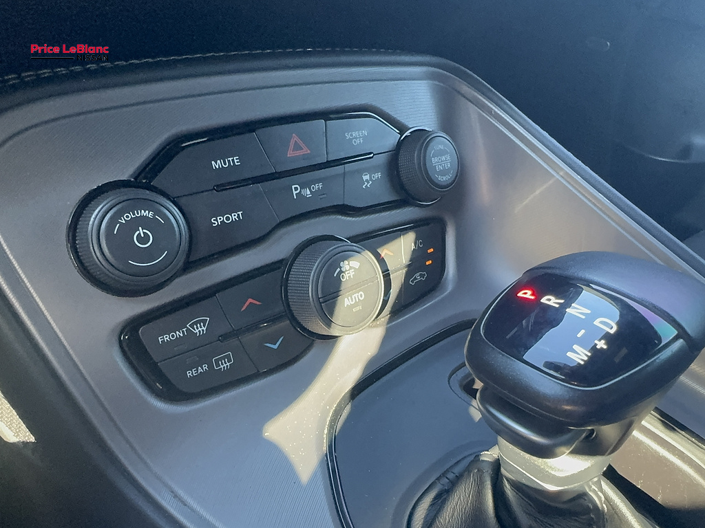 2023 Dodge Challenger photo 22 of 30