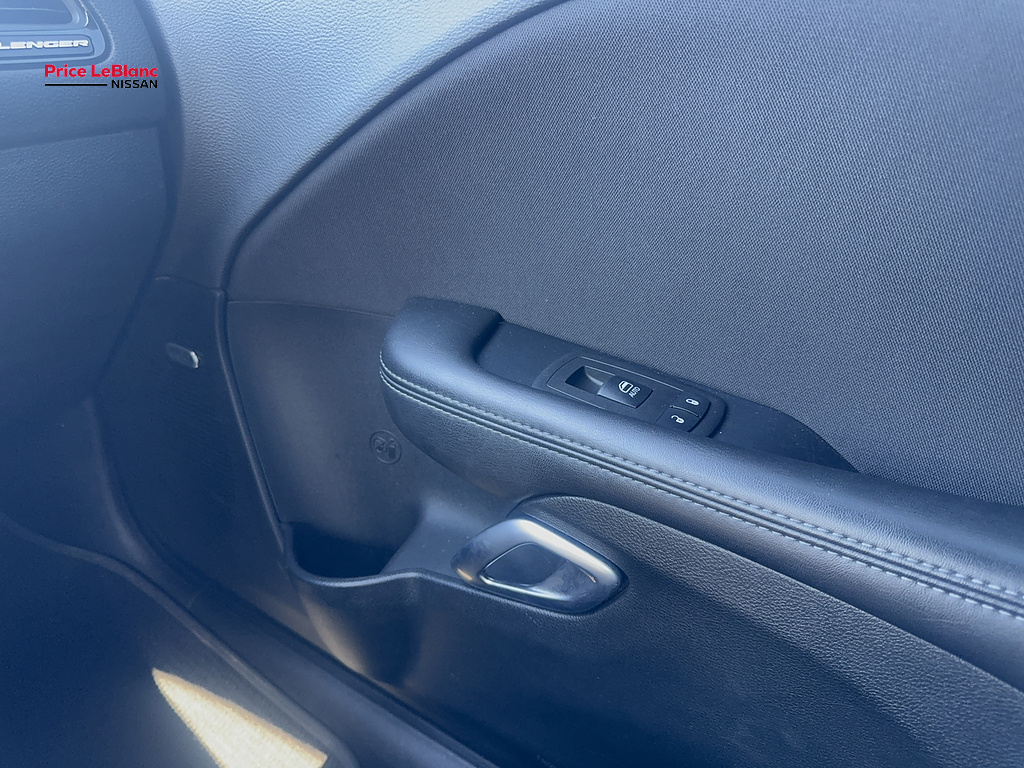 2023 Dodge Challenger photo 25 of 30