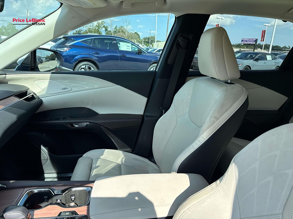2023 Lexus RX Luxury Eminent White Pearl at Team Honda