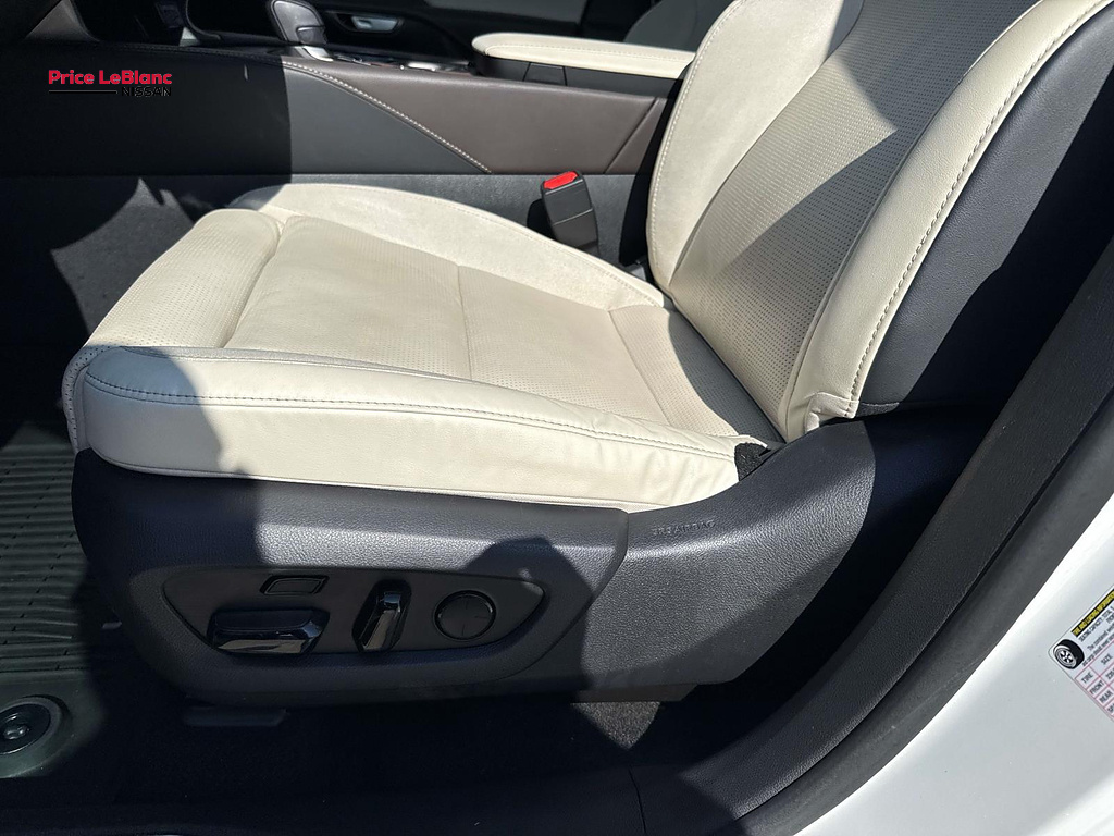 2023 Lexus RX Luxury Eminent White Pearl at Team Honda