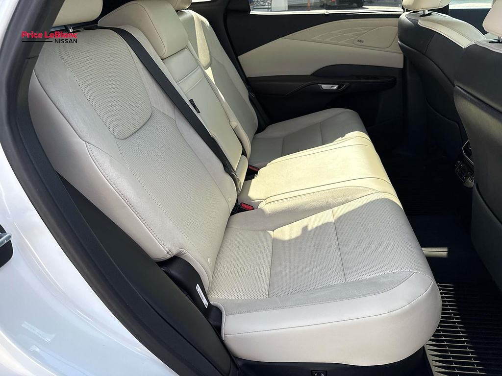 2023 Lexus RX Luxury - 8