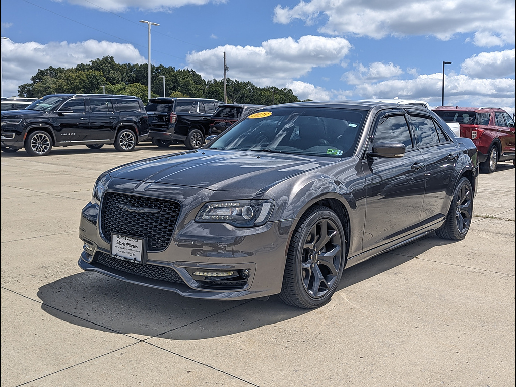 Gray (Granite Crystal Metallic Clear Coat) 2023 Chrysler 300 Sedan Rear-Wheel Drive 8-Speed Automatic