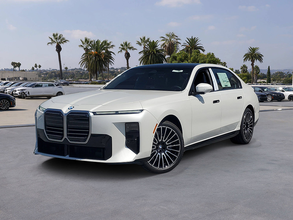 Mineral White Metallic 2027 BMW 7 Series Sedan Rear-Wheel Drive 8-Speed Automatic