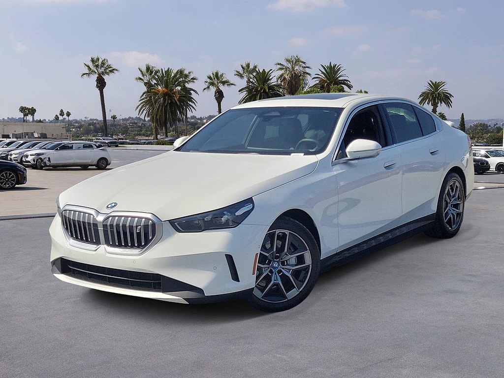  2024 BMW i5 eDrive40 FWD   
